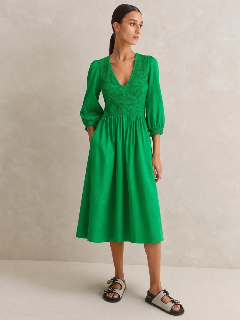 ME+EM Slub Cotton V-Neck Midi Dress US 4 EU 36 Green Smocked 100% Cotton Pockets